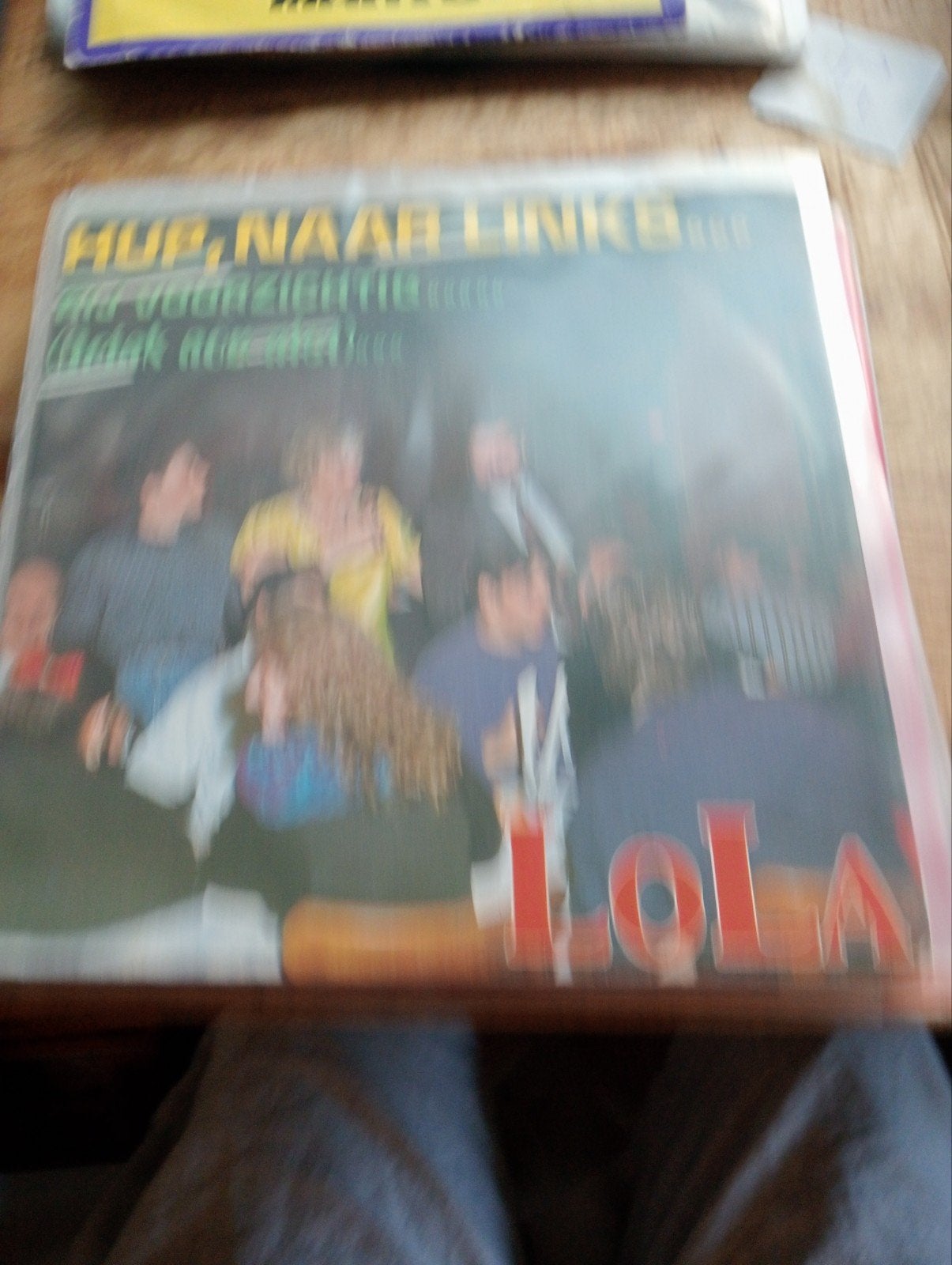 Lola - hup naar links, Cd's en Dvd's, Vinyl | Nederlandstalig, Ophalen of Verzenden, Zo goed als nieuw, Overige formaten, Levenslied of Smartlap