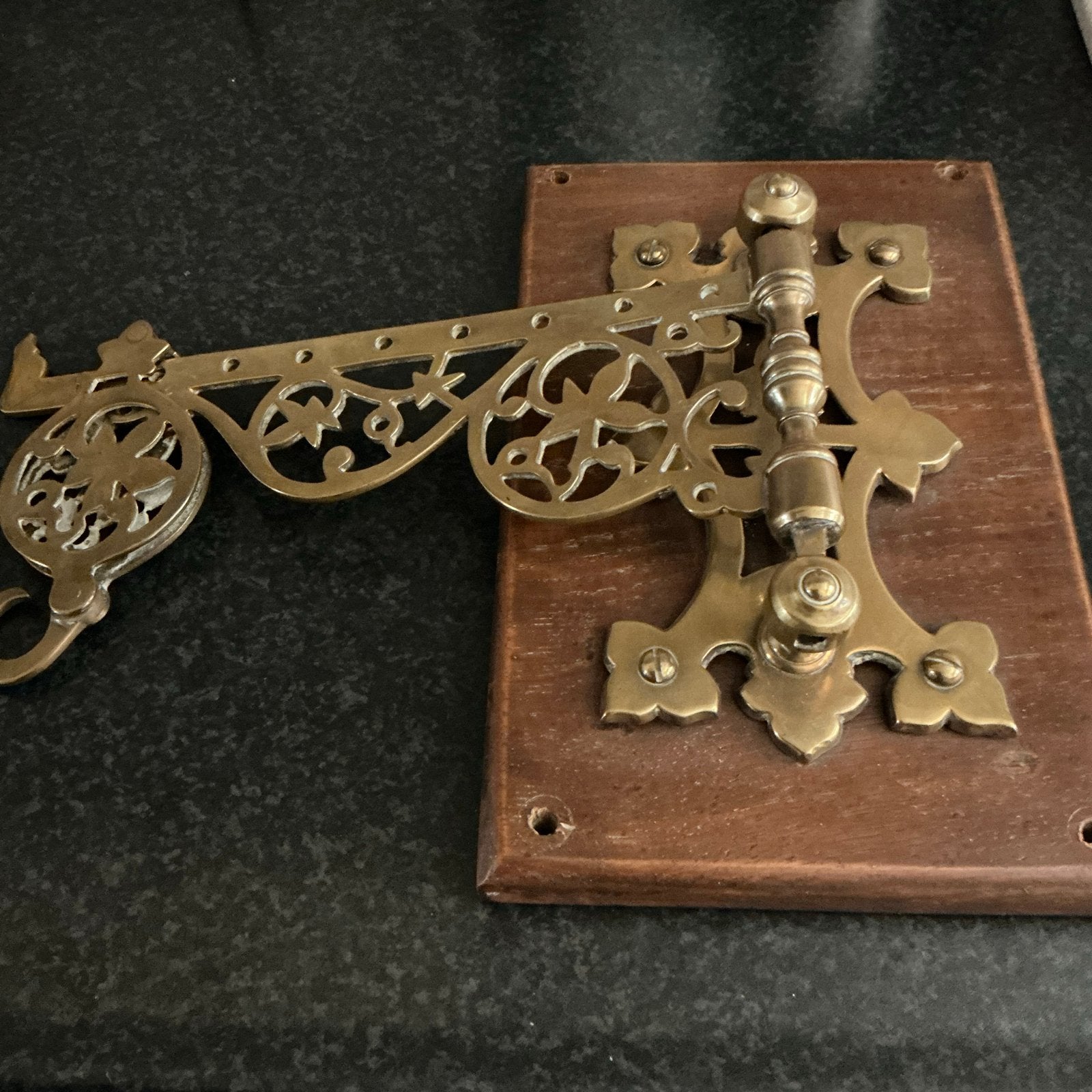 Antieke koperen houder voor wierook/wijwater uit kerk, Antiek en Kunst, Antiek | Religie, Ophalen of Verzenden