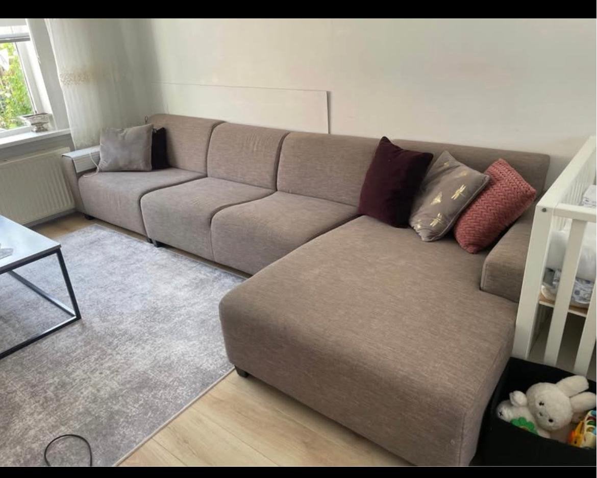 Leuke grijze hoekbank, kan zeker nog een ronde mee, Huis en Inrichting, Ophalen, Gebruikt, 125 tot 150 cm, Hoekbank