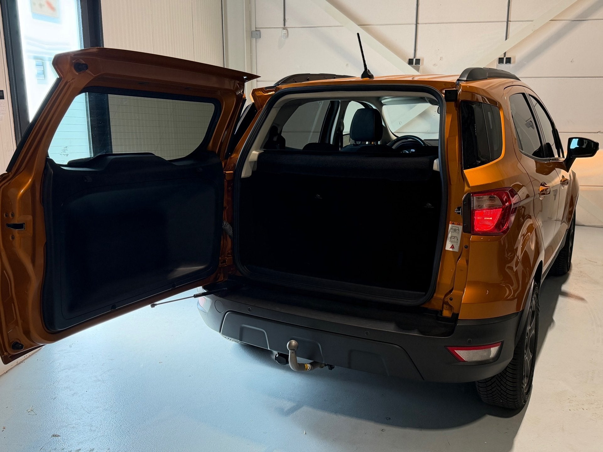 Foto 16 van Ford EcoSport 1.0 EcoBoost Titanium Automaat |NAVI|PCD|LMV|