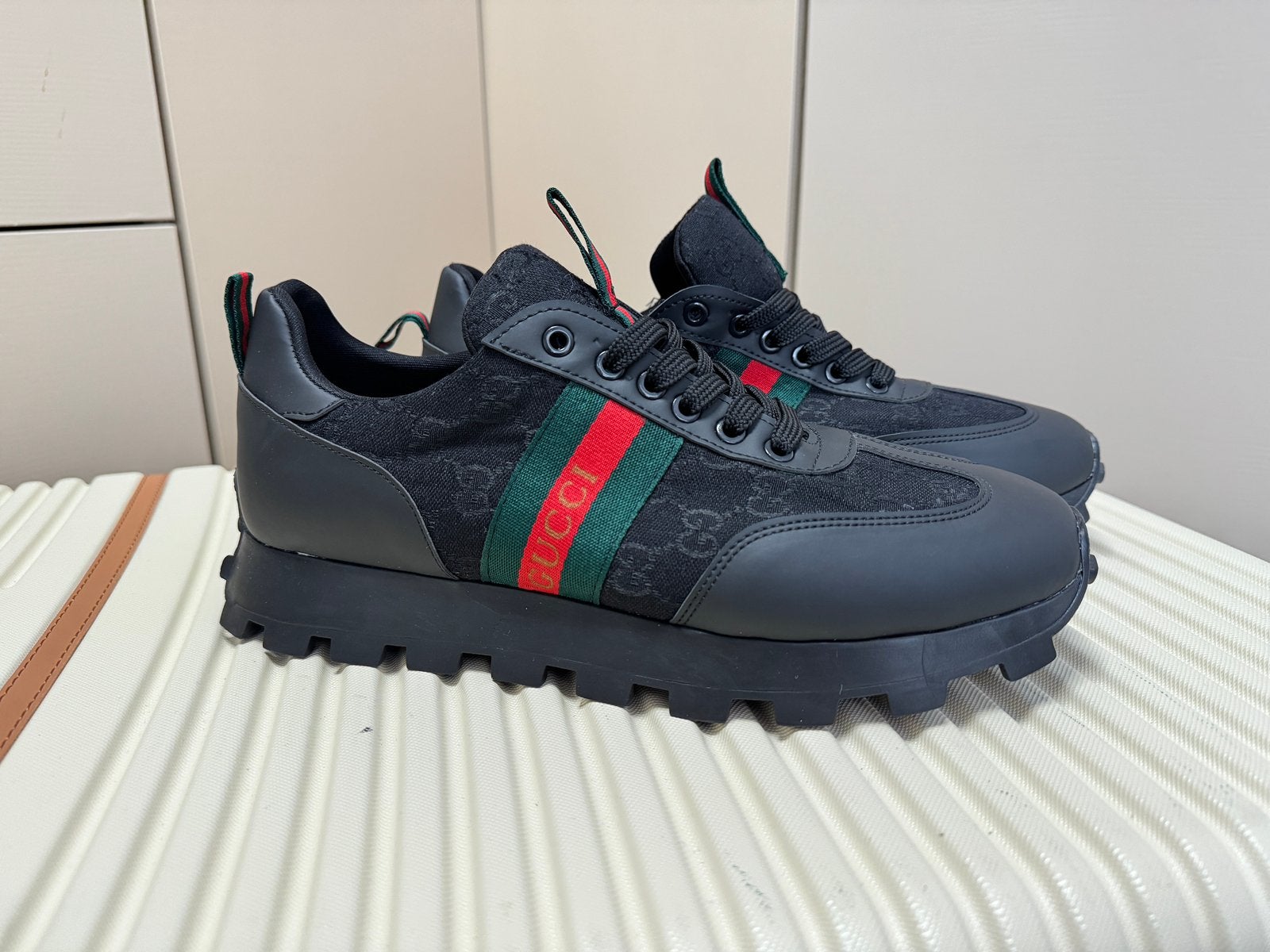 Nieuw Gucci Heren Schoenen 44, Kleding | Heren, Ophalen of Verzenden, Nieuw