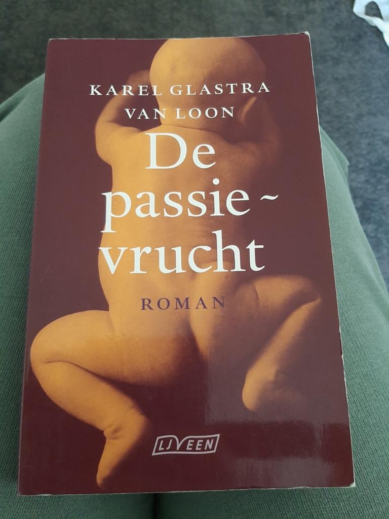 Karel Glastra van Loon - De passievrucht, Boeken, Ophalen of Verzenden, Zo goed als nieuw, Karel Glastra van Loon