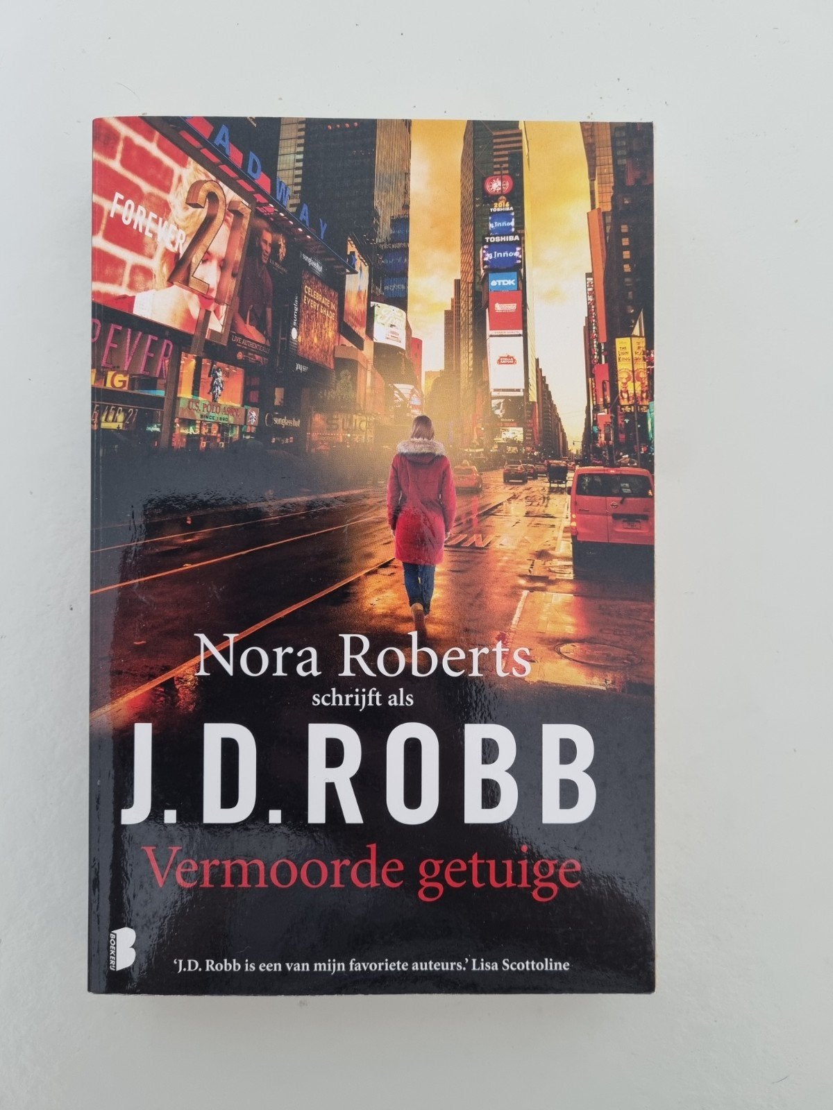 Vermoorde getuige - J.D. Robb (Nora Roberts), Boeken, Ophalen of Verzenden, Gelezen, J.D. Robb (Nora Roberts), Nederland