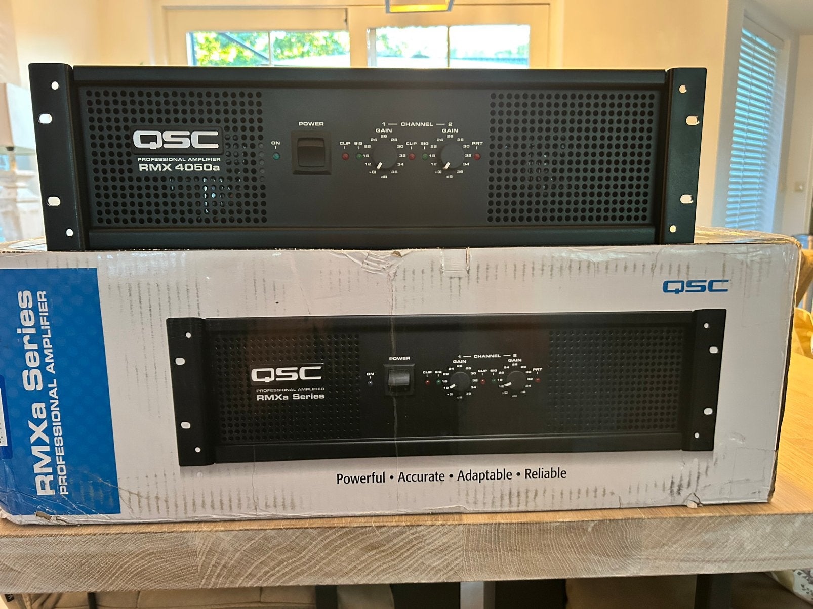 Te koop QSC RMX 4050a eindversterker, Ophalen, Nieuw, 1000 watt of meer, P.A.