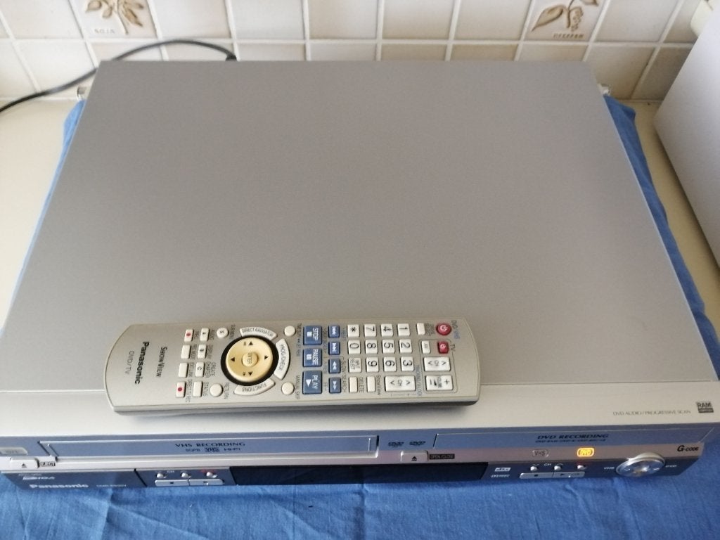 Panasonic DMR-ES30V dvd ram vhs combi recorder cd speler, Audio, Tv en Foto, Dvd-spelers, Ophalen of Verzenden, Gebruikt, Dvd-recorder