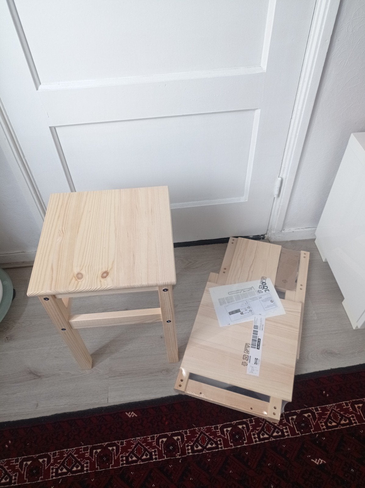 Nieuw 5 stuks ikea krukken 32 x 32 x 44 cm, Huis en Inrichting, Barkrukken, 1 kruk, Ophalen of Verzenden, Nieuw, 60 tot 90 cm