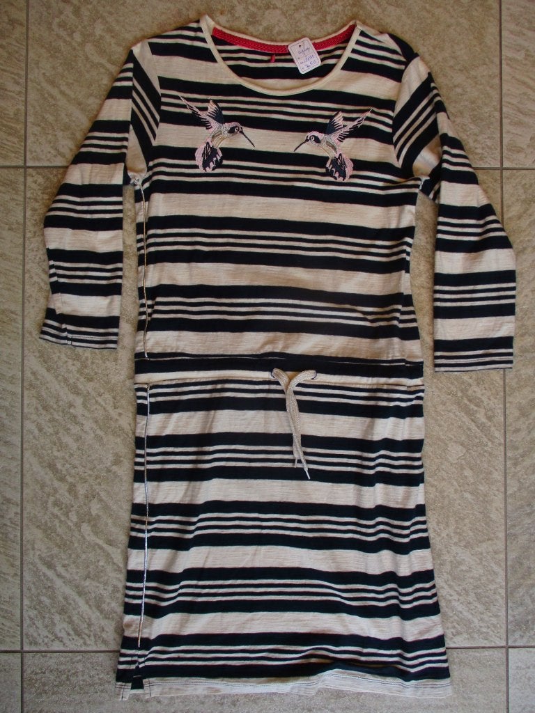 B. Nosy? jurk creme / blauw gestreept vogels maat 134 / 140, Ophalen of Verzenden, Zo goed als nieuw, Meisje, Jurk of Rok
