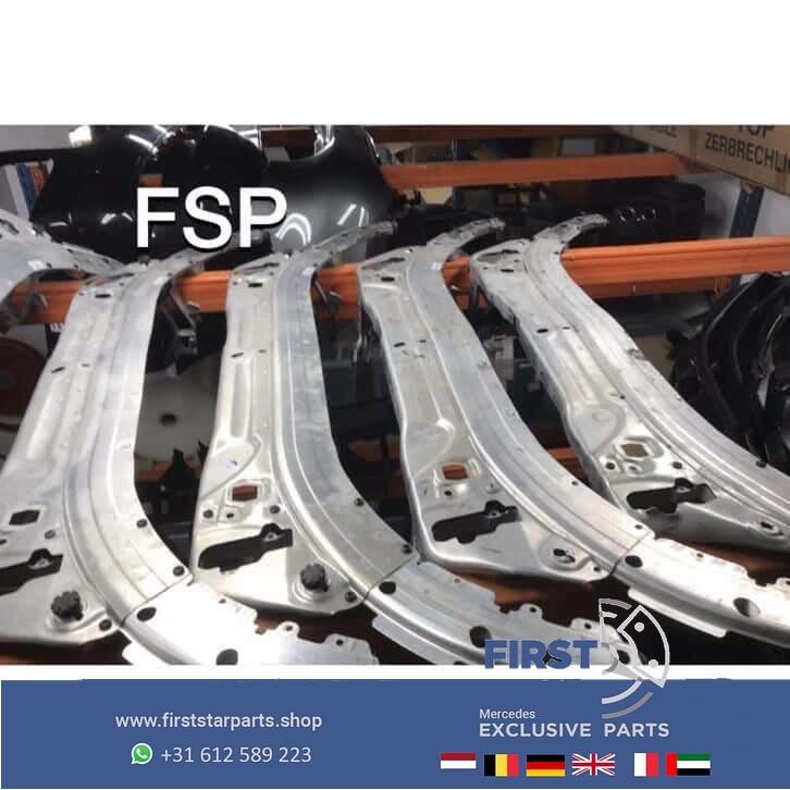 W205  Voorfront Mercedes C Klasse 2014-2018 Front, Gebruikt, -, Ophalen of Verzenden, Bumper