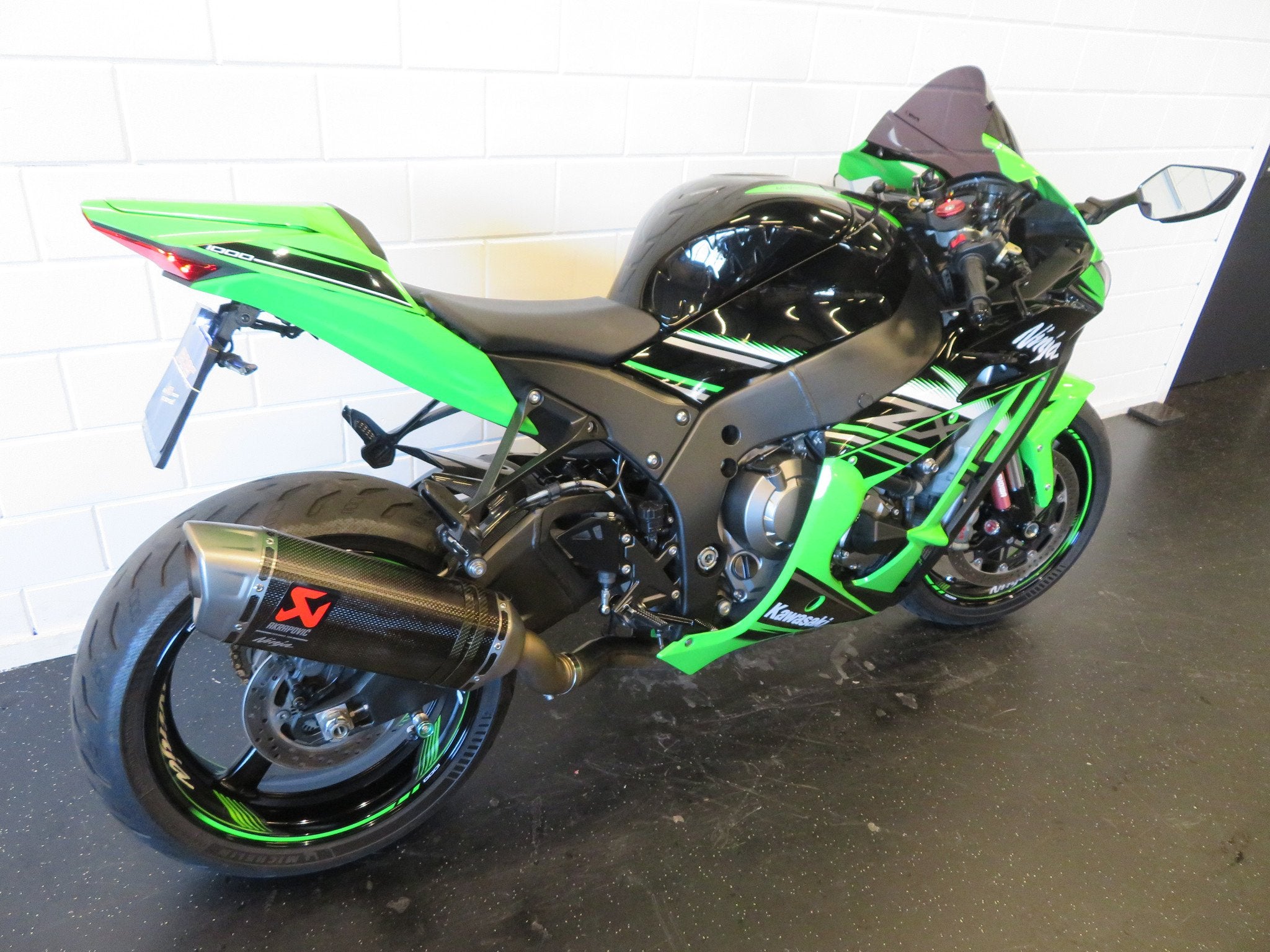 Kawasaki ZX 10 ZX10 ZX10R AKRA (bj 2016), Motoren, Motoren | Kawasaki, Bedrijf, Super Sport