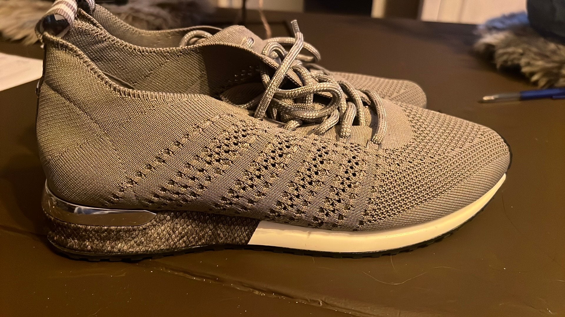 Schoenen, Kleding | Dames, Nieuw, Ophalen of Verzenden, Sneakers of Gympen, Groen