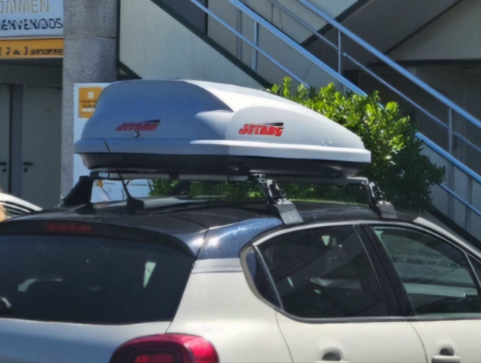 dakkoffer jetbag 200 by thule evt met dakdragers, Ophalen, Gebruikt