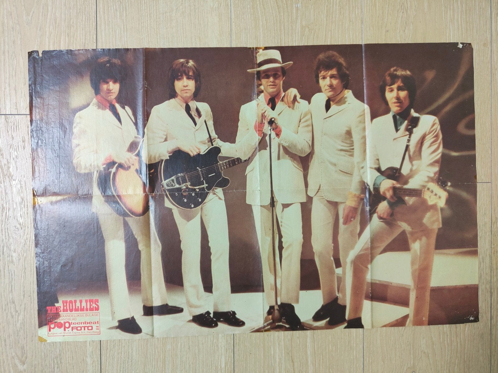 Popfoto Teenbeat Super Poster The Hollies, Ophalen of Verzenden, 1980 tot heden, Nederland, Tijdschrift
