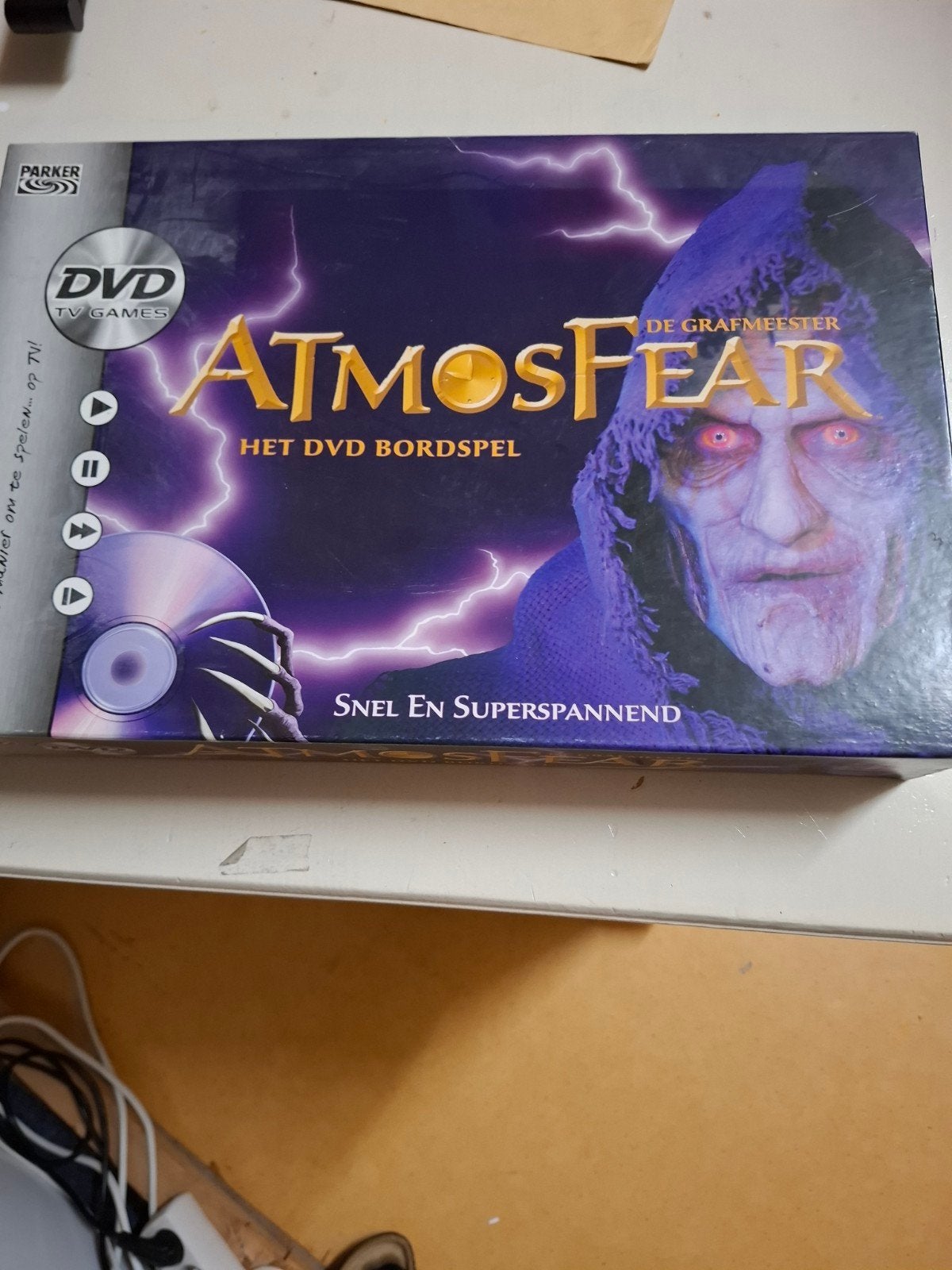 Atmosfear: Het DVD Bordspel - Snel en Superspannend, Drie of vier spelers, Ophalen of Verzenden, Gebruikt, Parker