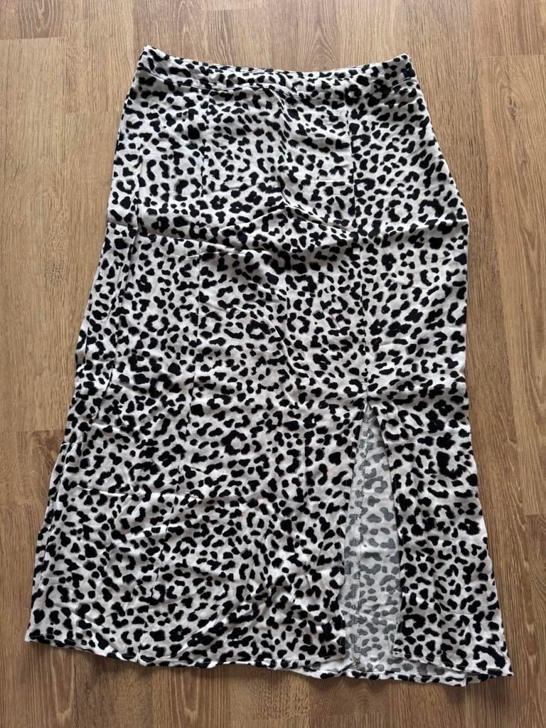 Midi rok Amisu panterprint, Bruin, Ophalen of Verzenden, Zo goed als nieuw, Maat 36 (S)