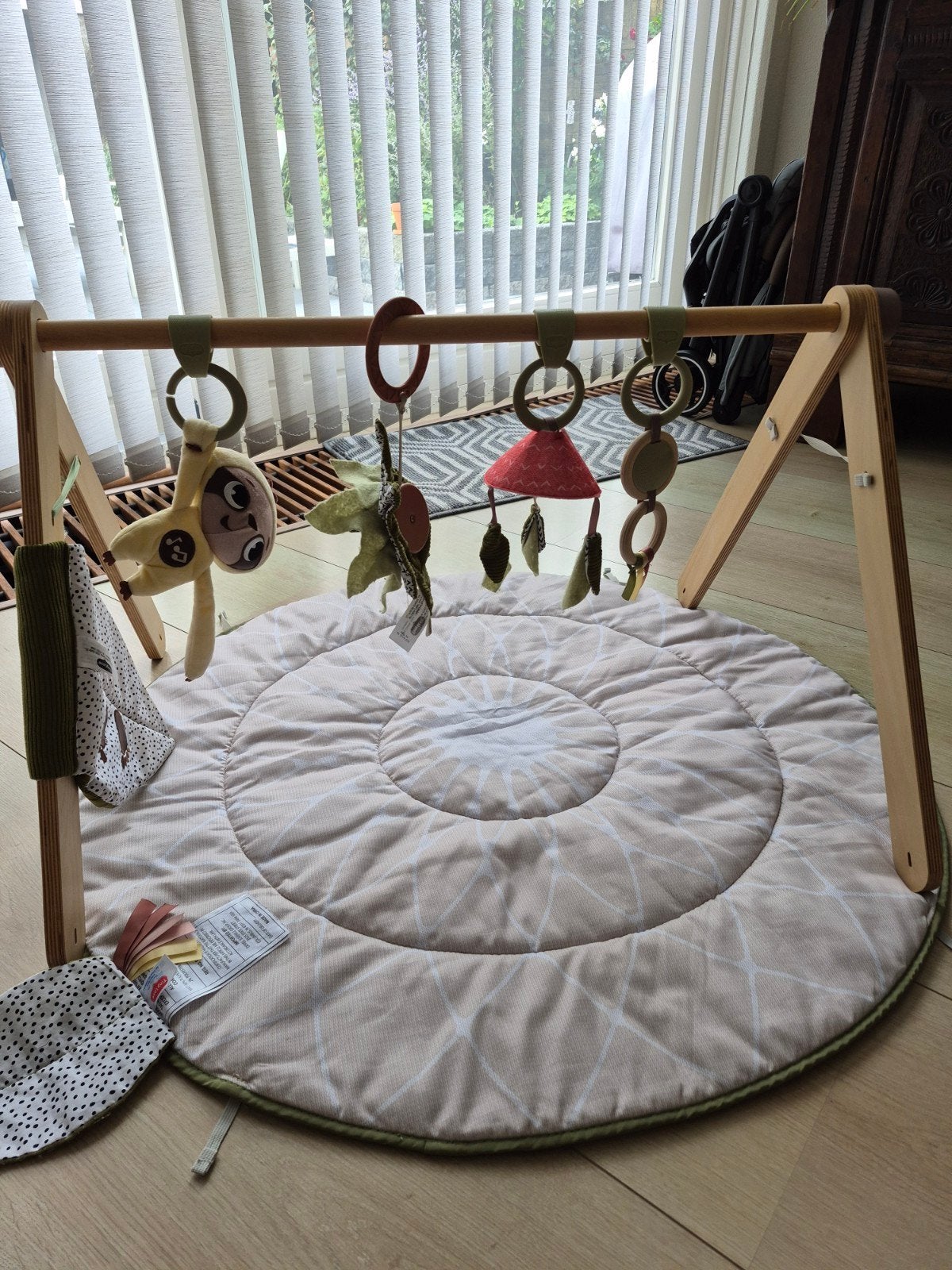 Tiny Love Babygym met Speelkleed - Zo goed als nieuw, Kinderen en Baby's, Ophalen, Zo goed als nieuw, Babygym