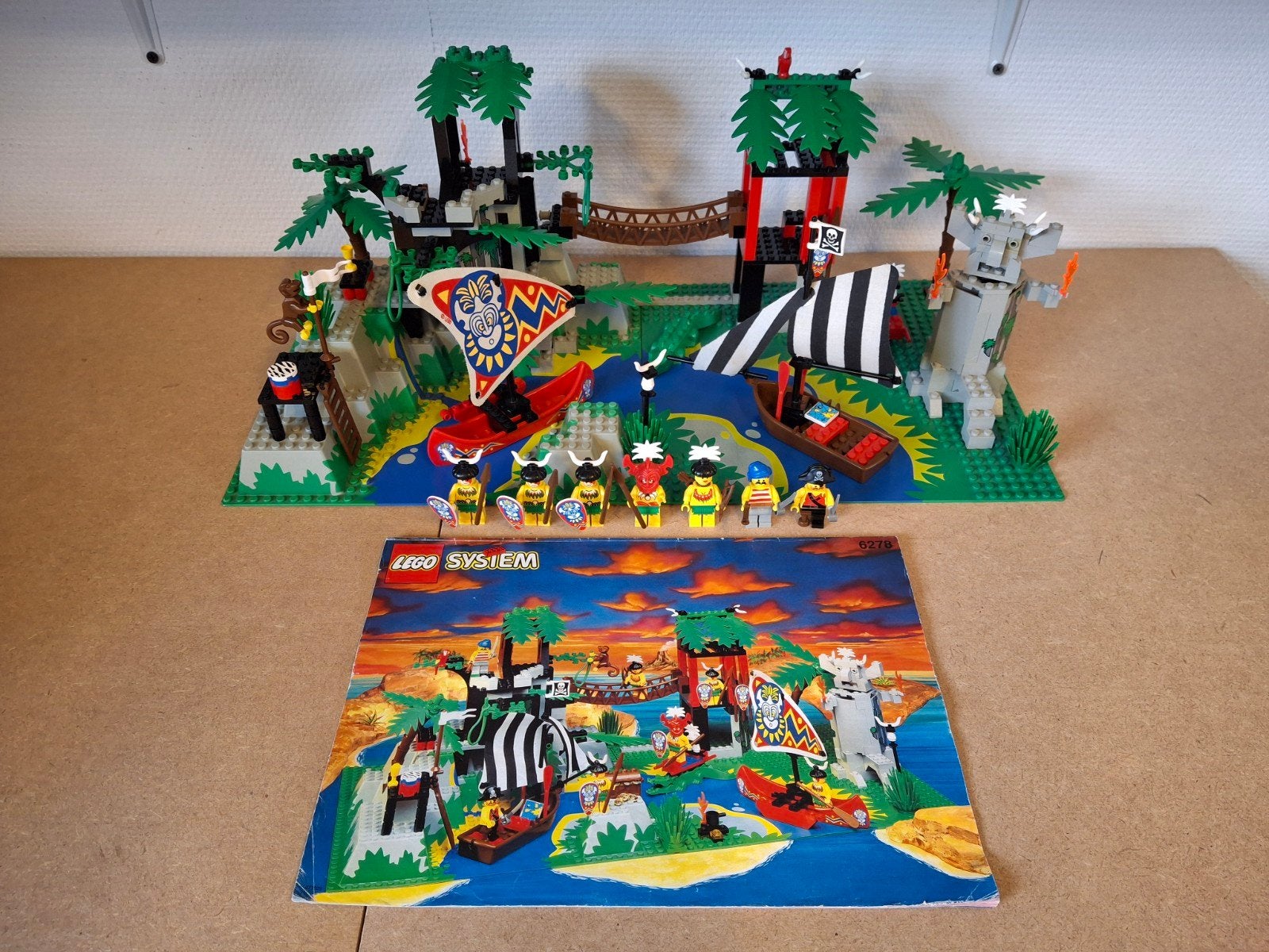 Lego 6278 Enchanted Island. Jaren 90 Pirates Islanders, Kinderen en Baby's, Speelgoed | Duplo en Lego, Compleet, Lego, Info@lego.com