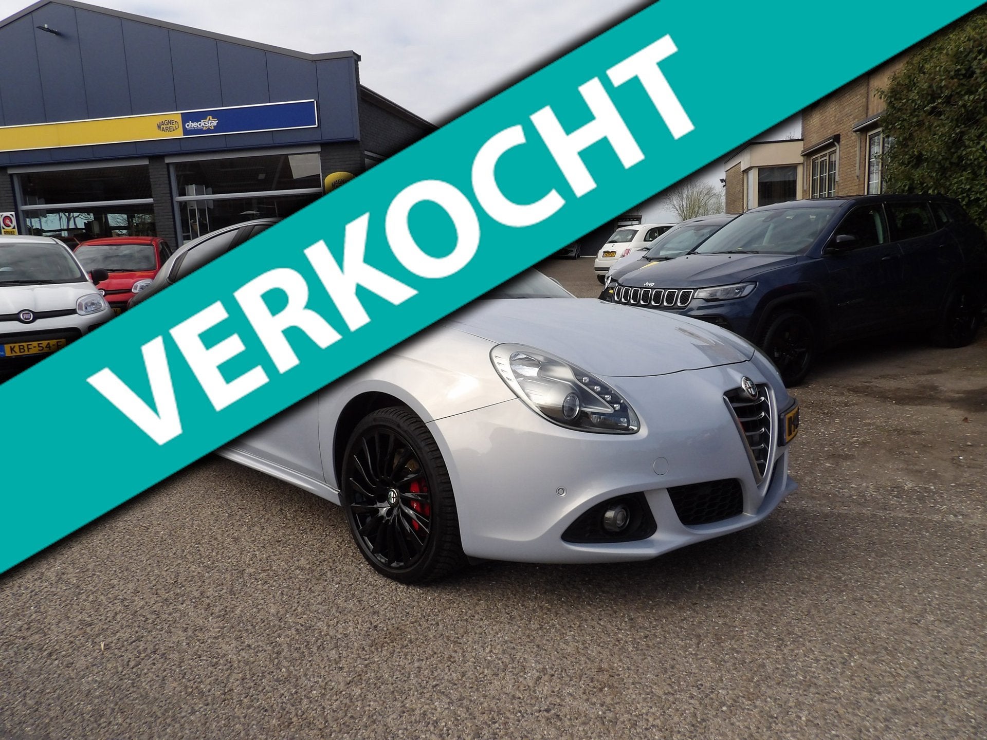 Alfa Romeo Giulietta 1.4 T Distinctive QV-Line / Leder / Rij, Auto's, Alfa Romeo, Voorwielaandrijving, 12 maanden, Gebruikt, Euro 6