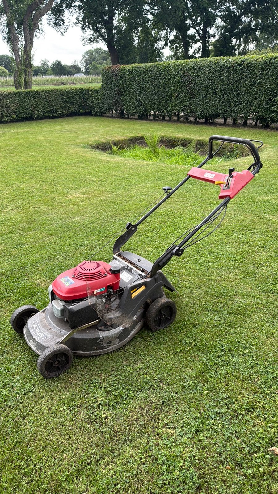 Honda GCV160 grasmaaier - goed lopend, aandrijving defect, Tuin en Terras, Grasmaaiers, Ophalen, Gebruikt, Benzine-grasmaaier