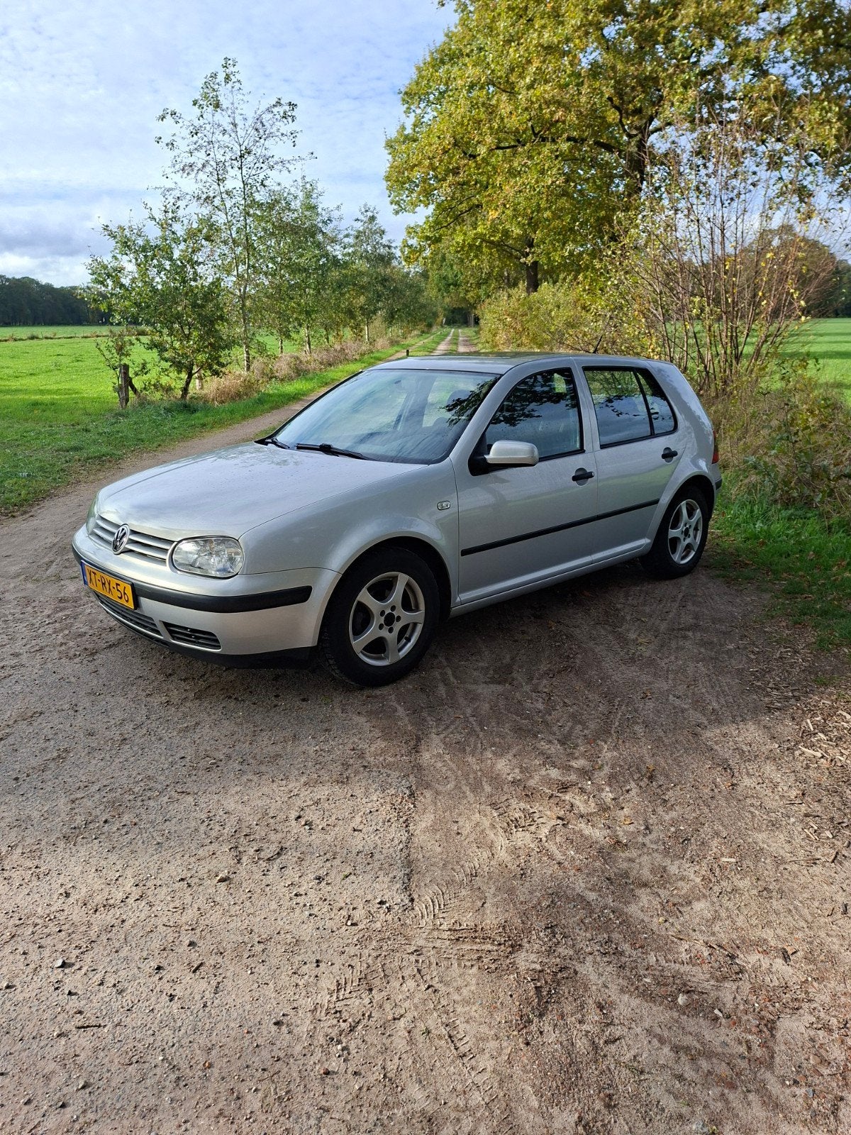 Volkswagen Golf 1.6 74KW 1999 Grijs, Auto's, 4 cilinders, 100 pk, 49 €/maand, 1200 kg