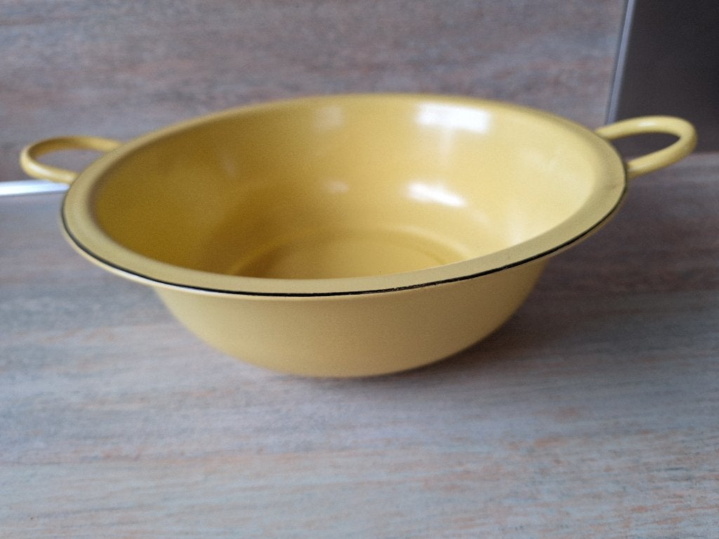 Gele metalen schaal met handvatten, Huis en Inrichting, Ophalen, Met handvatten, Schaal, Rond