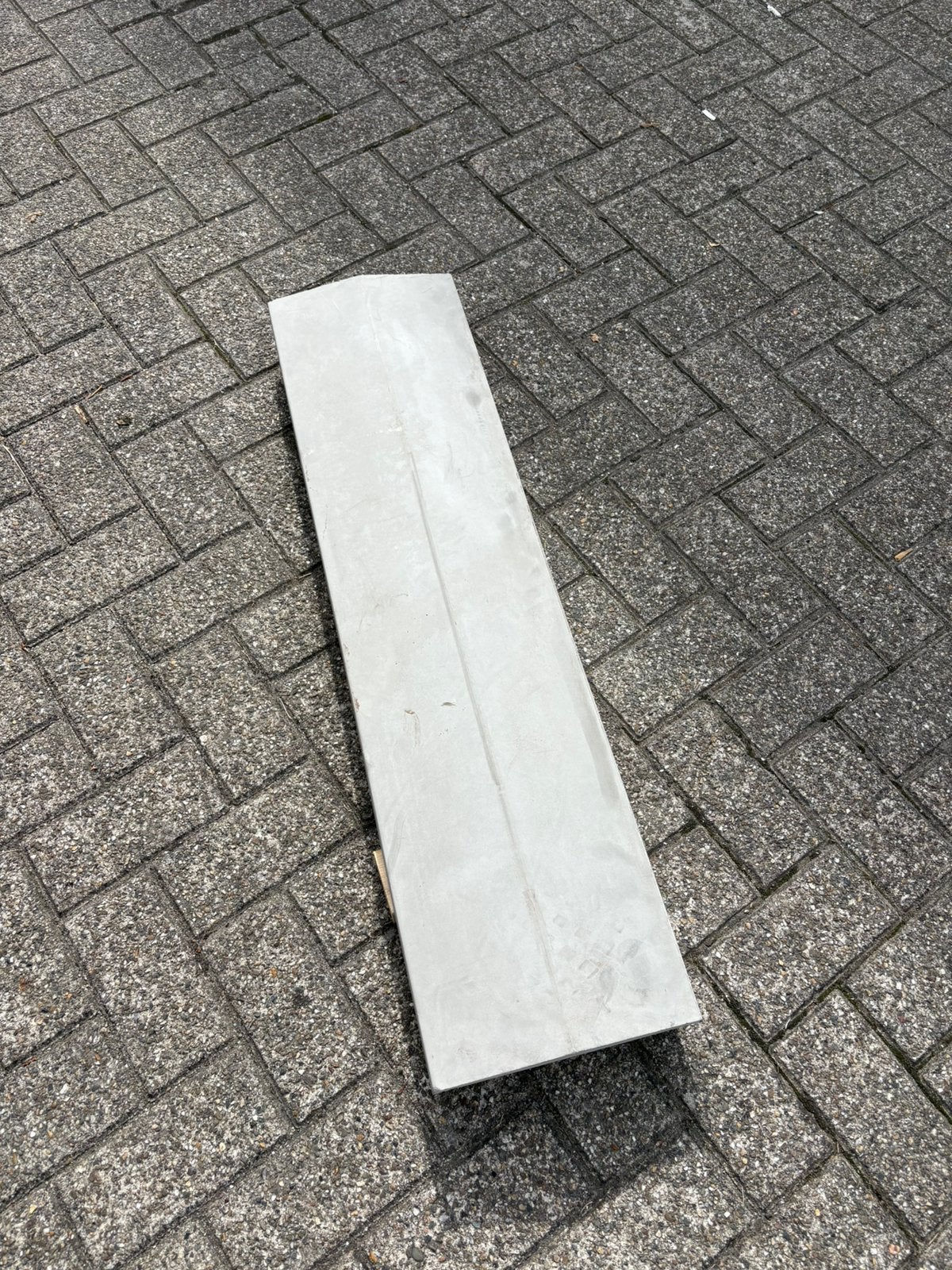 Muurafdekkers beton 26cm breed 5 stuks, Ophalen, Nieuw, Beton