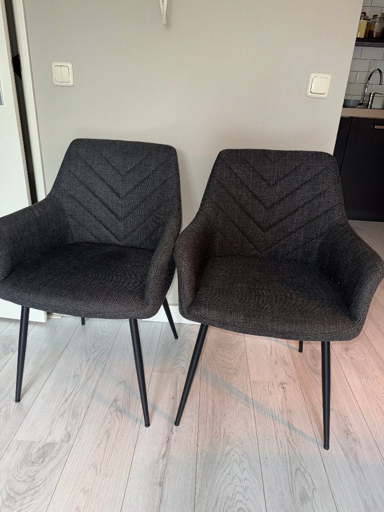 2x Eetkamerstoelen JYSK zwart grijs in goede staat, Ophalen, Twee, Zo goed als nieuw, Stof