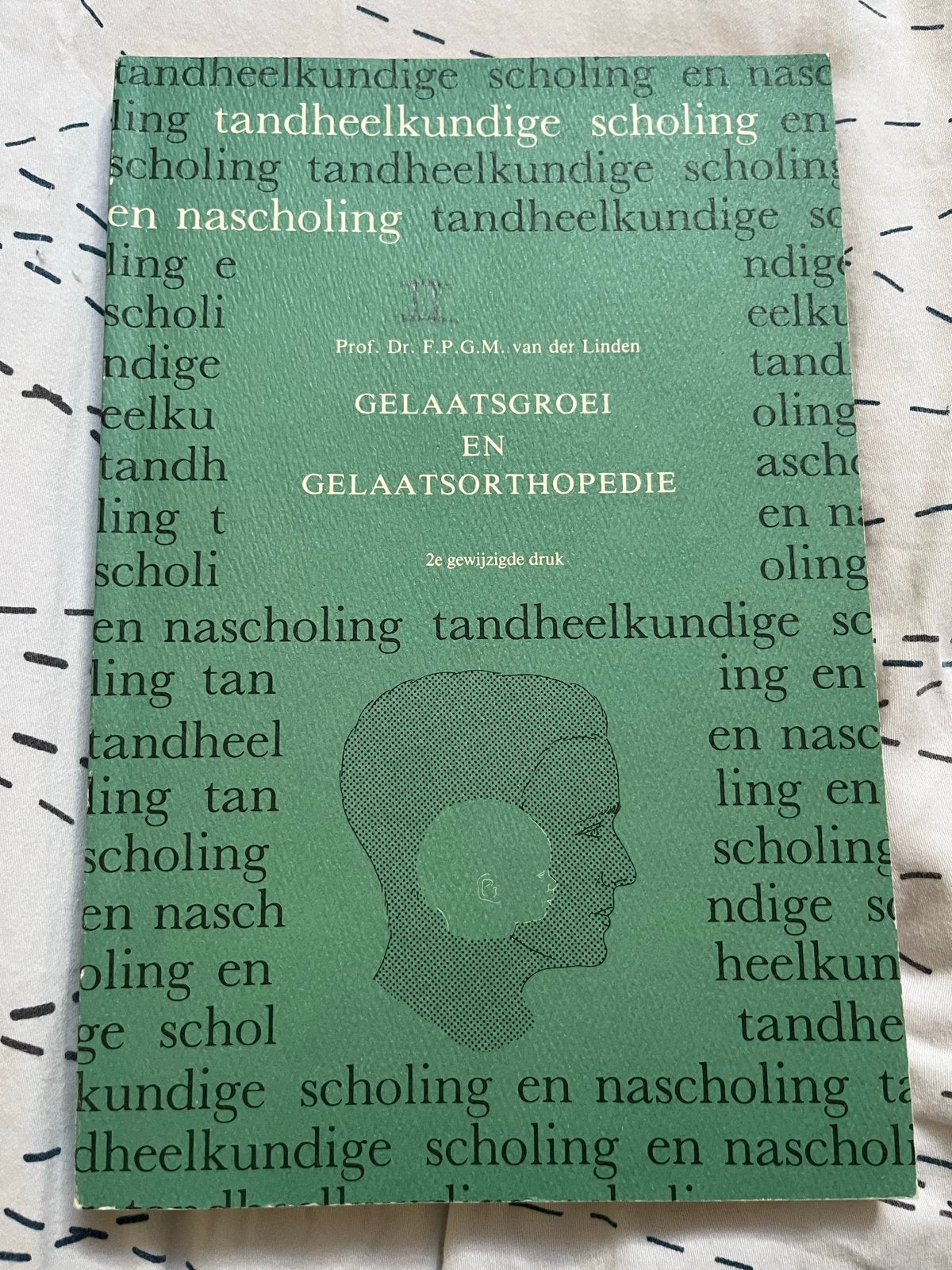 Gelaatsgroei en Gelaatsorthopedie - Prof. Dr. F.P.G.M. van d, Ophalen of Verzenden, Beta, Gelezen, WO