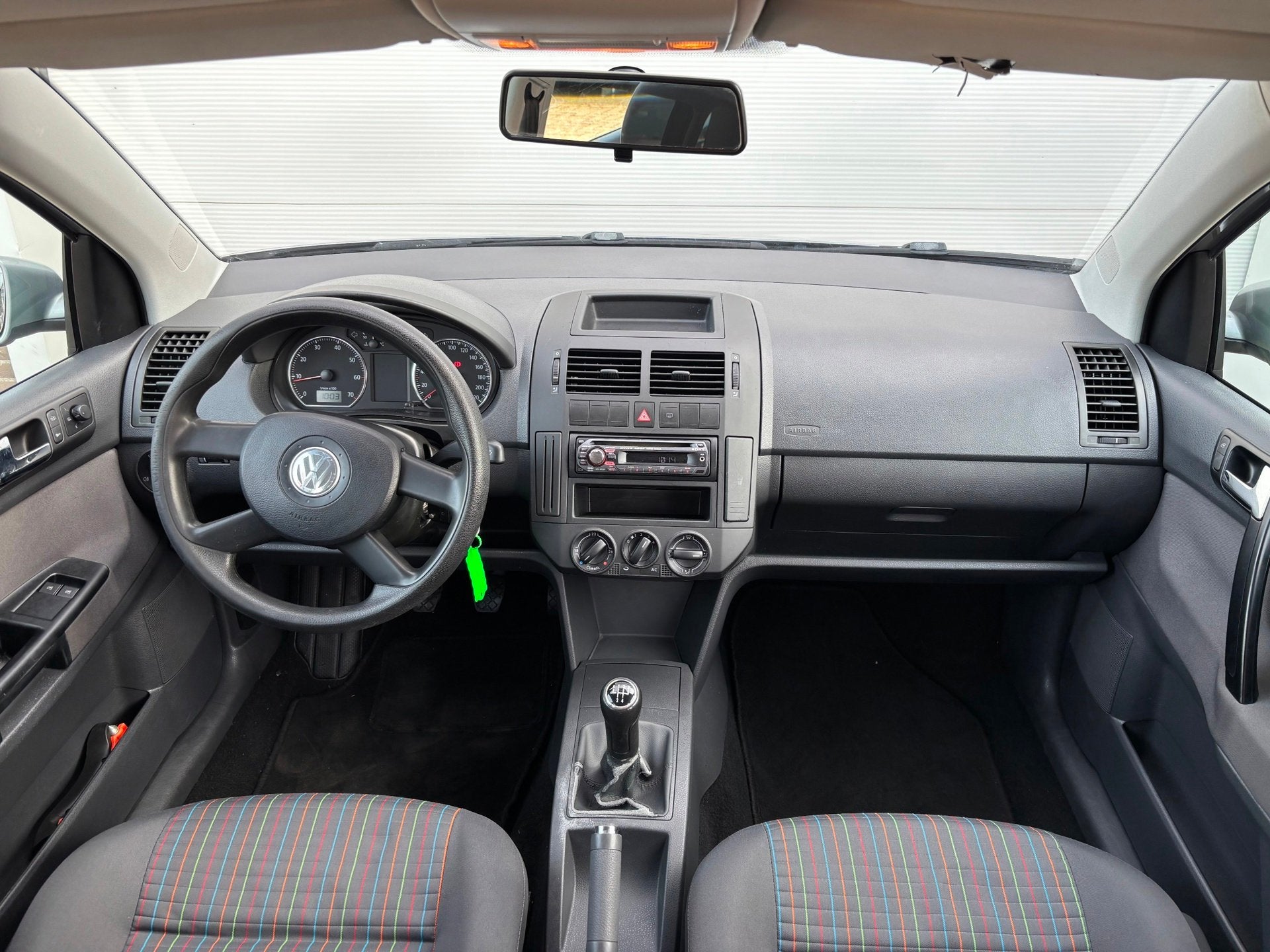 Volkswagen Polo 1.4-16V Optive|APK 09-2027|Distributie vv.|, Auto's, Voorwielaandrijving, Dealer onderhouden, Stof, 4 cilinders