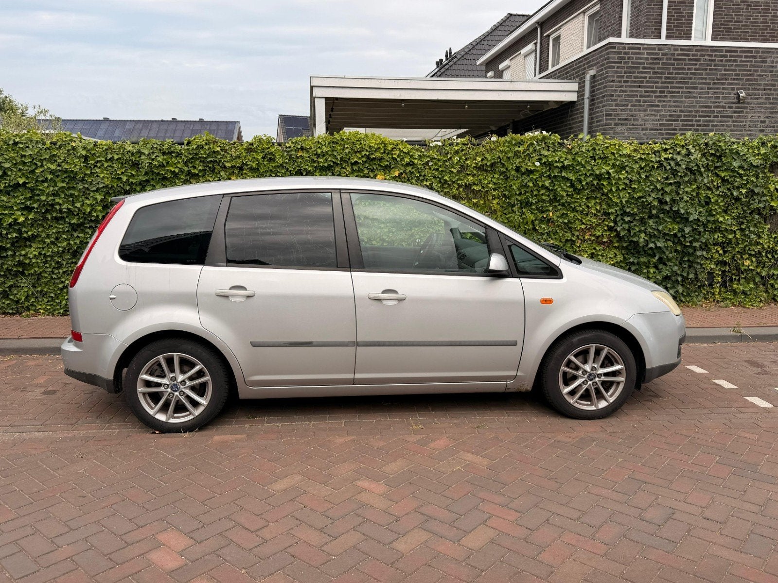 Ford C-Max 1.8 88KW 2005 Grijs, Auto's, Ford, Particulier, C-Max, ABS, Benzine, B, MPV, Handgeschakeld, Origineel Nederlands, Zilver of Grijs