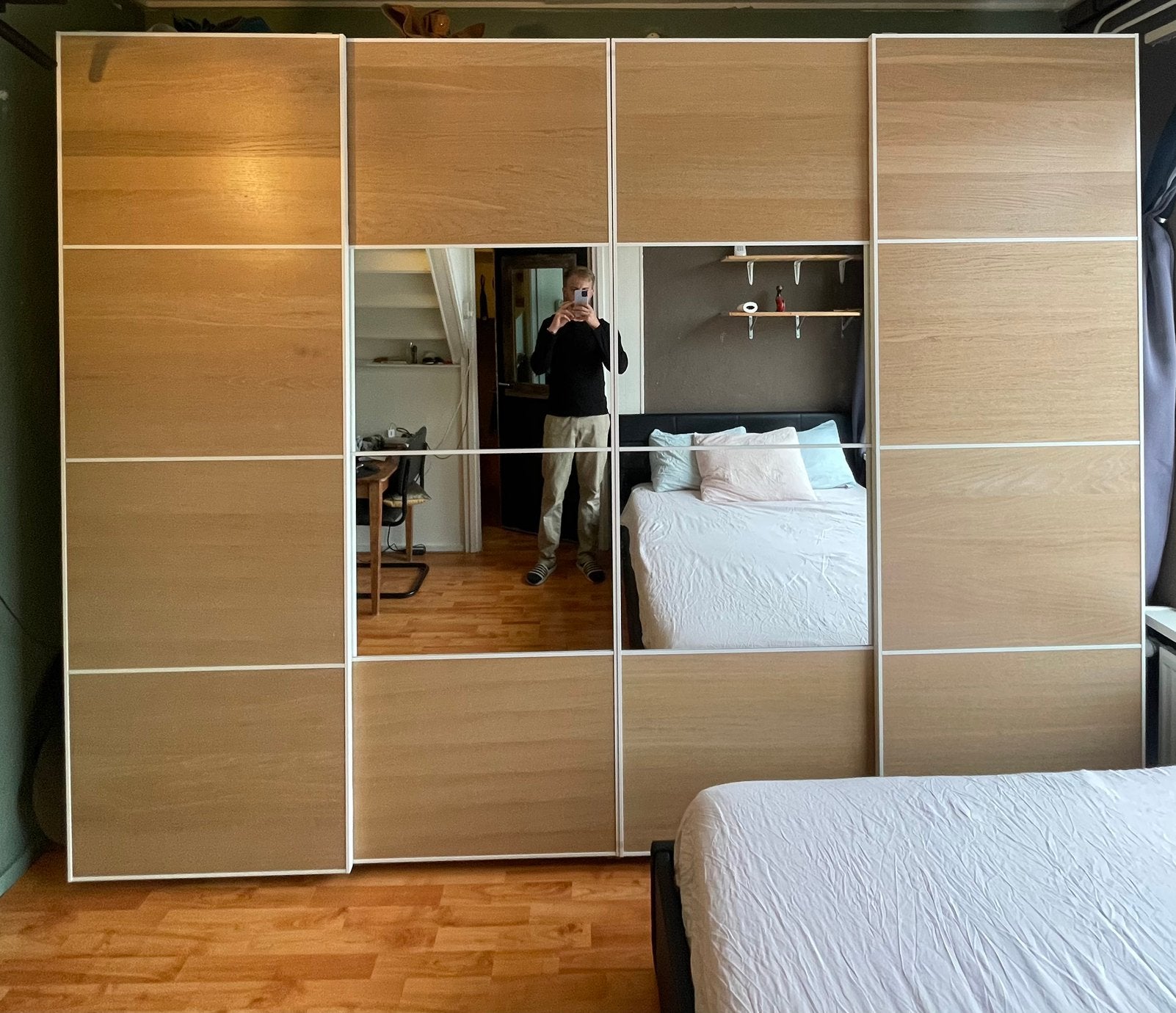 IKEA Paxkast schuifdeuren met spiegel (300x66x237), 200 cm of meer, Zo goed als nieuw, 200 cm of meer, Grote IKEA paxkast