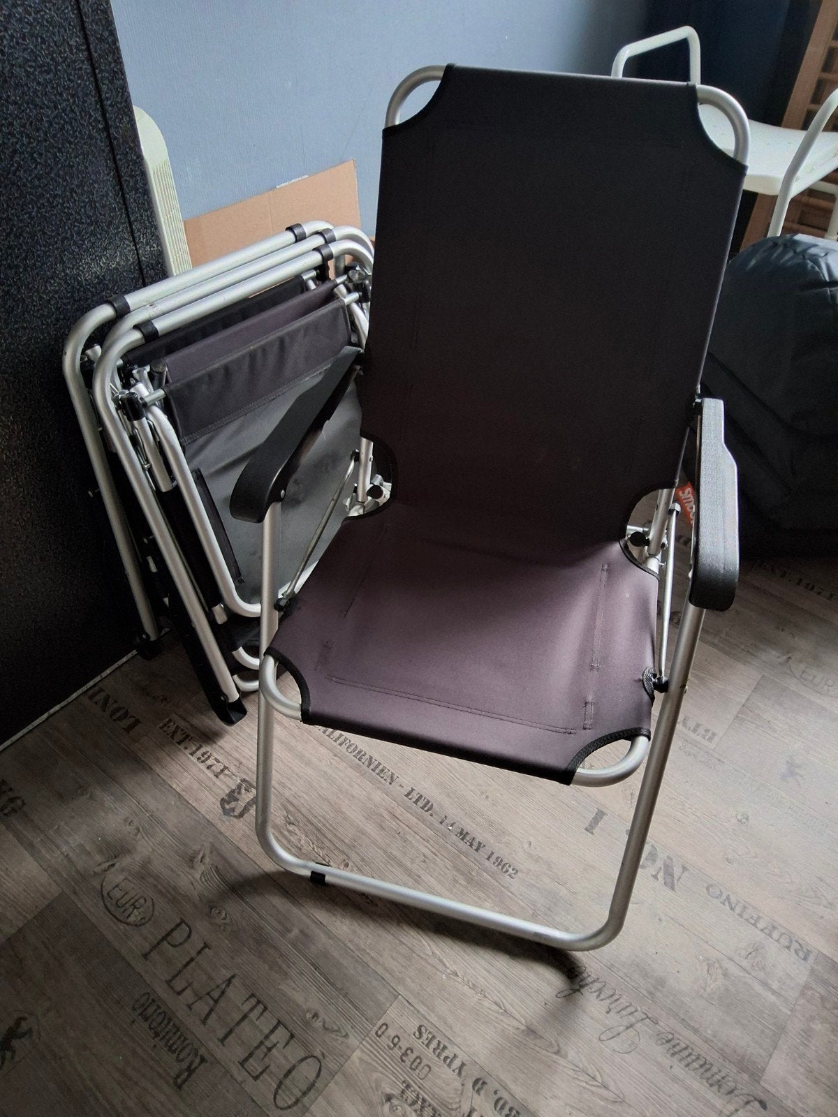 4 zwarte stoelen, Ophalen, Gebruikt, Campingstoel