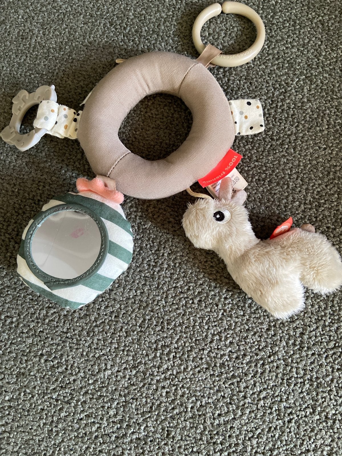 Done by deer kinderwagen/maxicosi hanger met lama, Kinderen en Baby's, Speelgoed | Babyspeelgoed, Ophalen, Zo goed als nieuw, Overige typen