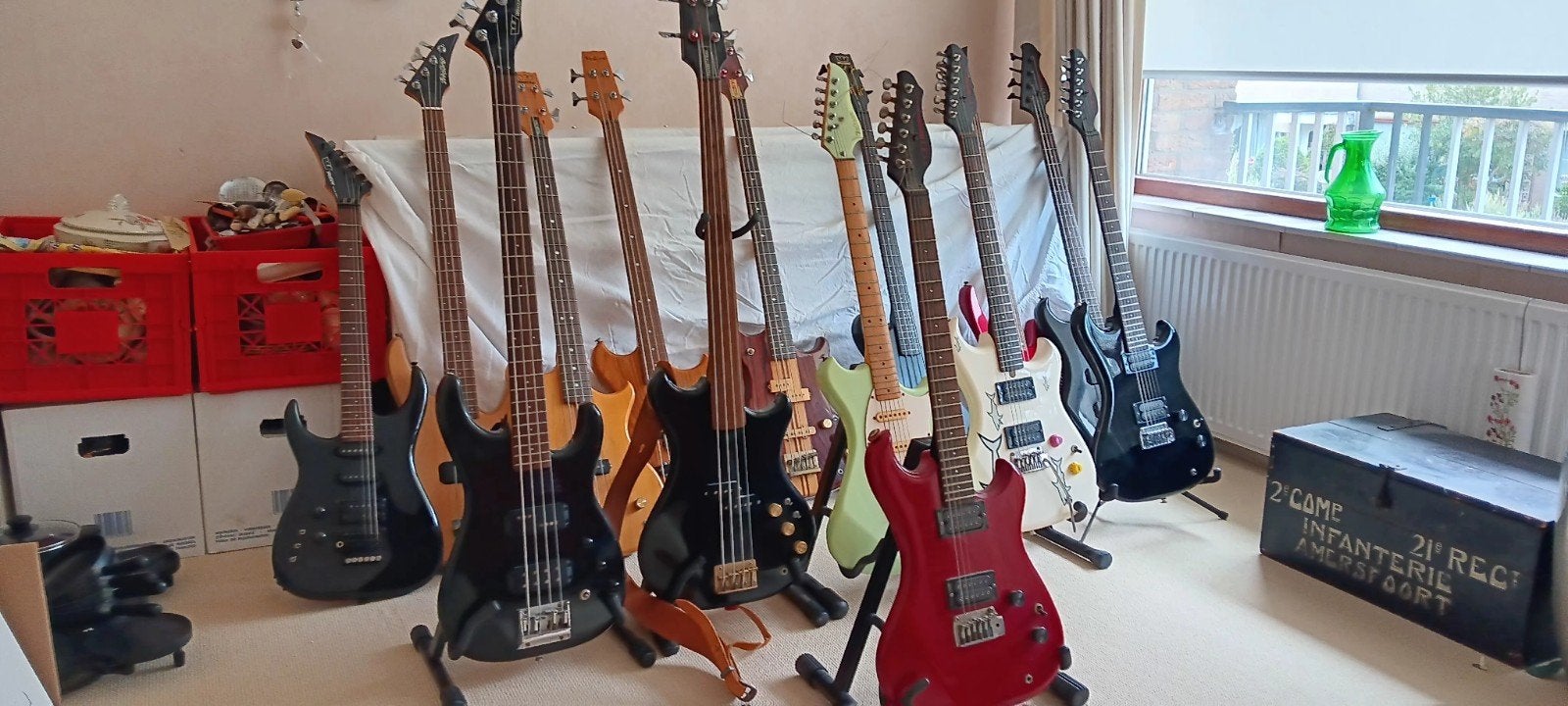 Grote collectie Westone gitaren en basgitaren 14 stuks, Ophalen, Gebruikt, Solid body, Overige merken