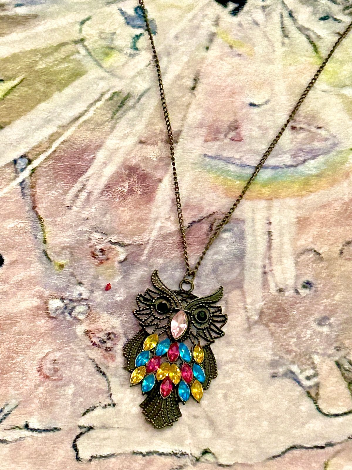 Lange ketting met uil hanger van messing en koper, Overige kleuren, Ophalen of Verzenden, Zo goed als nieuw, Overige materialen