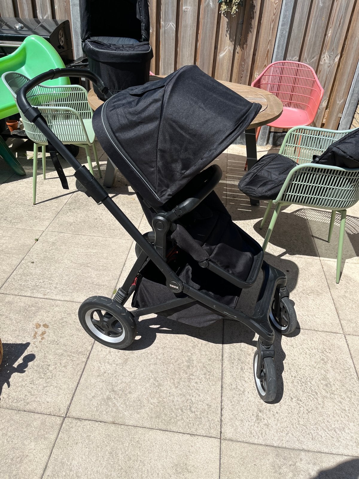 Thule Kinderwagen met reiswieg en accessoires, Ophalen, Gebruikt, Overige merken, Regenhoes