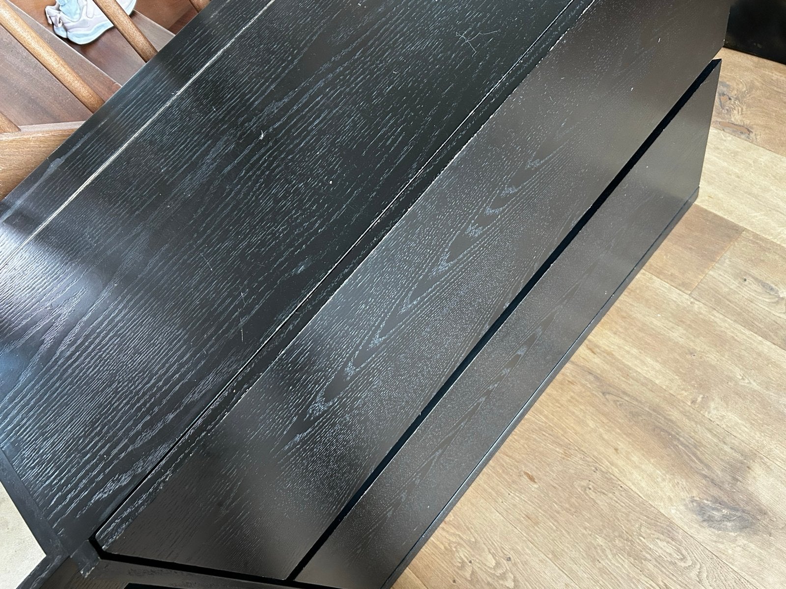 Zwart, houten dressoir of tv-meubel met lades en open vakken, Ophalen, Gebruikt, 200 cm of meer, Minder dan 100 cm