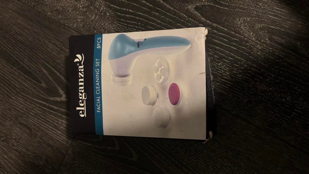 Eleganza gezichtsreinigingsset & mee-eter verwijderaar, Ophalen of Verzenden, Nieuw, Gehele gezicht, Reiniging
