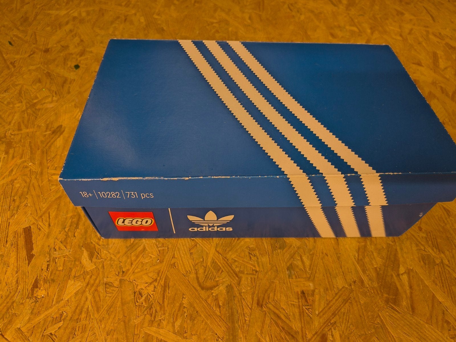Lego Adidas Superstar 10282 Compleet, Compleet, Lego, Ophalen of Verzenden, Zo goed als nieuw