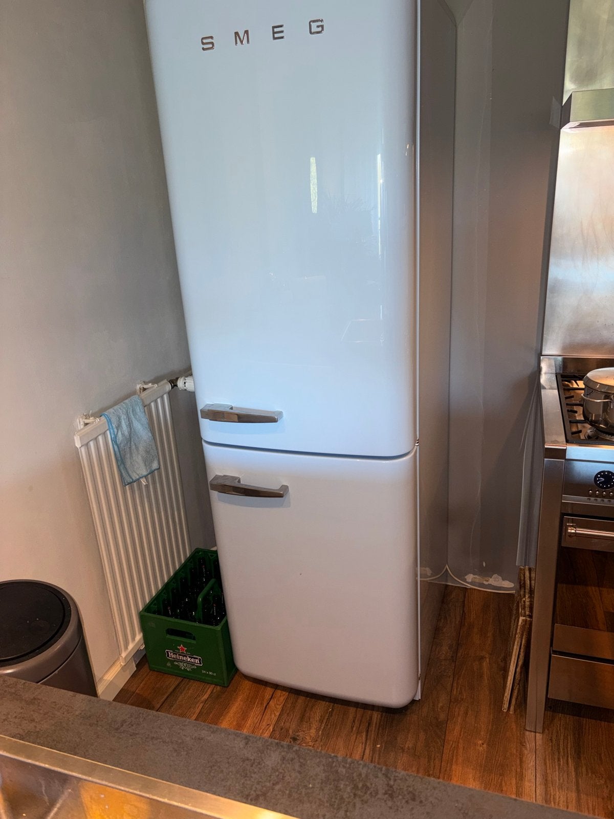 Smeg Koelkast met Aparte Vriezer - Wit, Retro Design, Witgoed en Apparatuur, Koelkasten en IJskasten, Ophalen, Gebruikt, 200 liter of meer