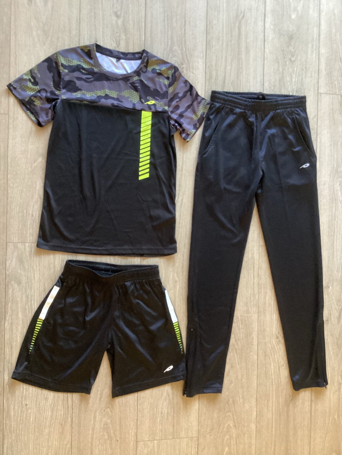 Voetbal set trainingsbroek, shirt en korte broek Panther 152, Ophalen of Verzenden, Zo goed als nieuw, Jongen of Meisje, Sport- of Zwemkleding