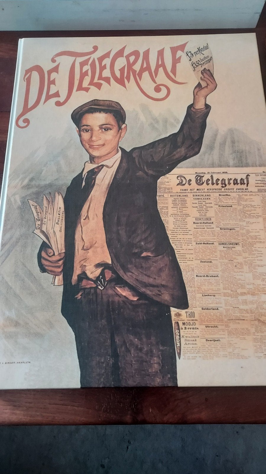 Jubileum uitgave 100 jaar telegraaf, Ophalen of Verzenden, Zo goed als nieuw