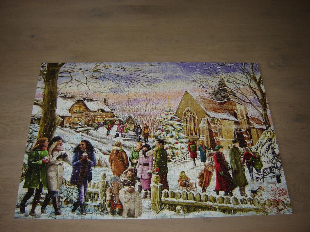 Puzzel Falcon FESTIVE VILLAGE 1000 st., Hobby en Vrije tijd, Denksport en Puzzels, Ophalen of Verzenden, 500 t/m 1500 stukjes