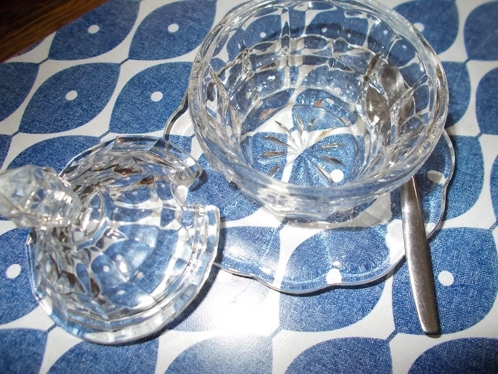 Glazen suikerpot of jamschaaltje met lepel en schoteltje., Antiek en Kunst, Ophalen of Verzenden