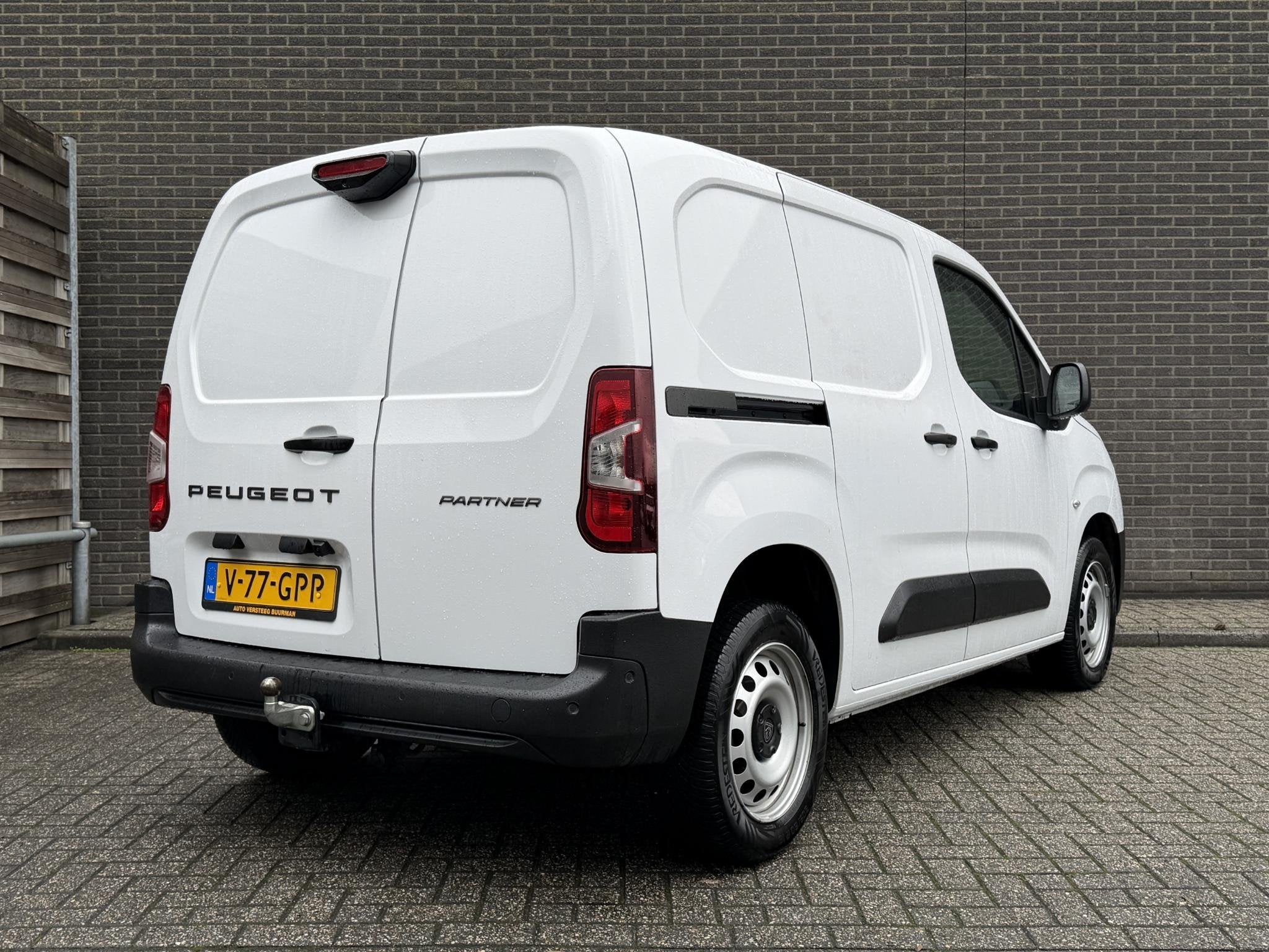 Peugeot Partner 1.5 BlueHDi 130 EAT8 S&S L1 Automaat, Trekha, Auto's, 12 maanden, Stof, Gebruikt, Euro 6