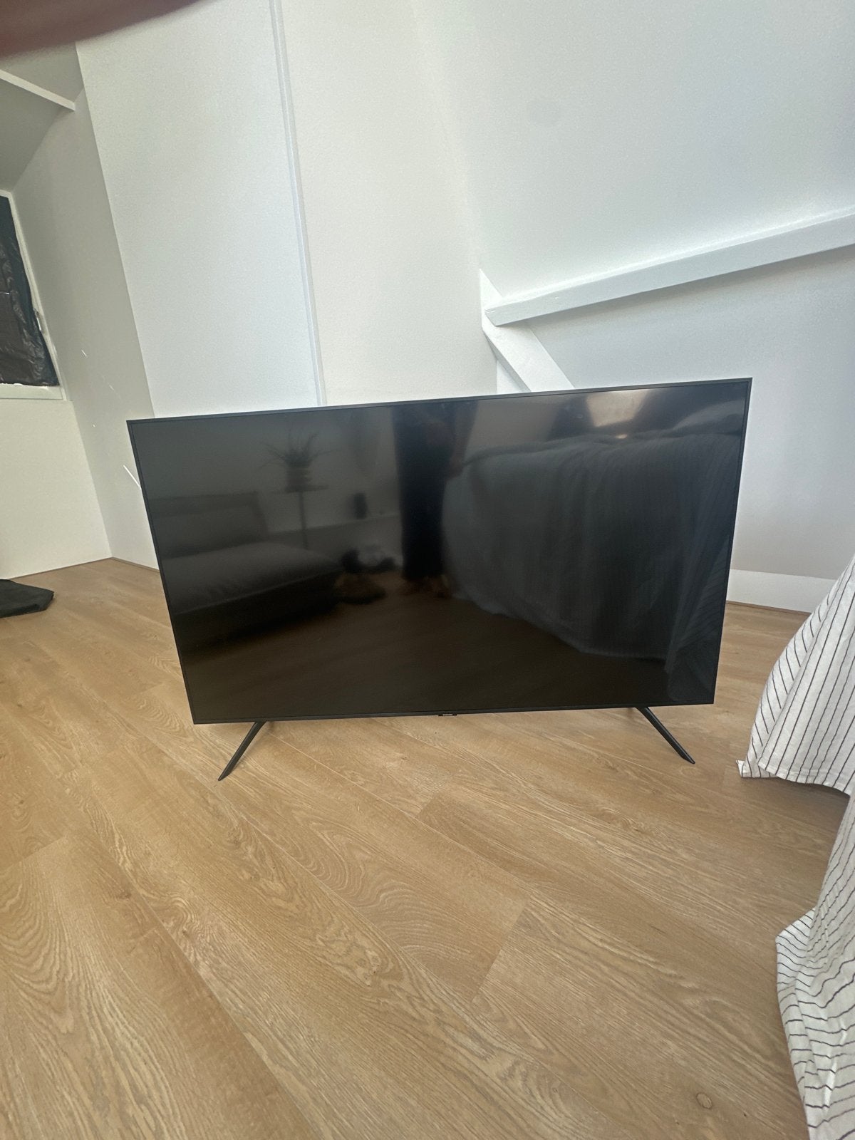 Samsung TV 4K 55 inch met muurbeugel 180 graden draaien 2022