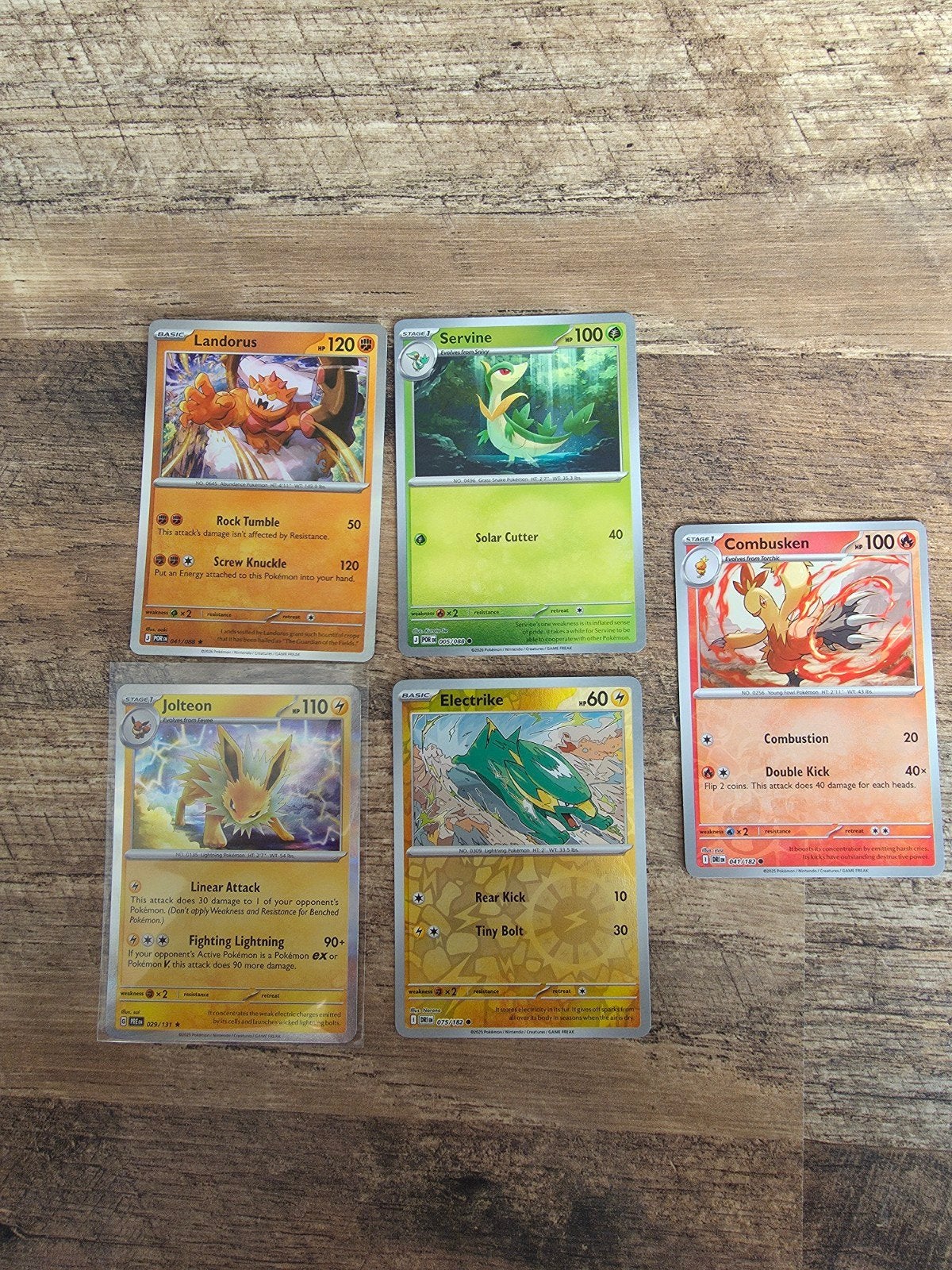Pokémon kaarten:Landorus, Servine, Jolteon, Electrike, Combu, Ophalen of Verzenden, Gebruikt, Meerdere kaarten