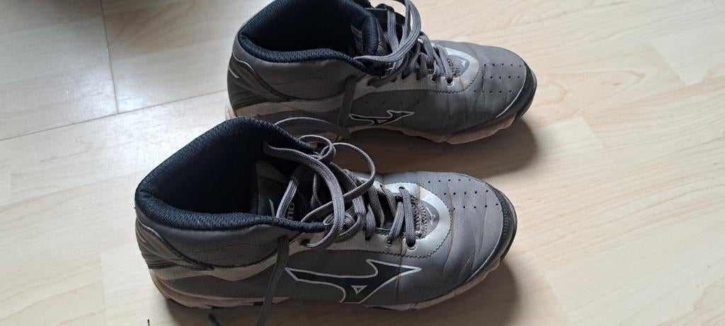 Mizuno honkbalschoenen met spikes Maat 38 / 39, Sport en Fitness, Honkbal en Softbal, Ophalen of Verzenden, Gebruikt, Softbal