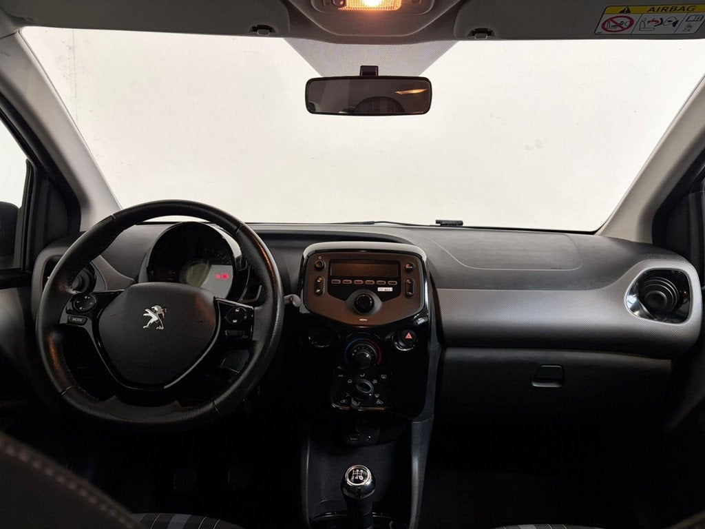 Peugeot 108 1.0 e-VTi Style. Airco. Lage KM! (bj 2020), Auto's, Peugeot, Voorwielaandrijving, Gebruikt, Euro 6, 4 stoelen