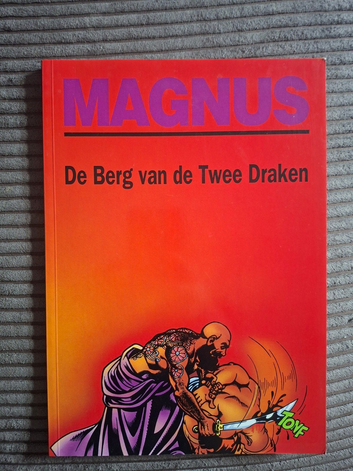Magnus: De Berg van de Twee Draken - Stripboek, Ophalen, Eén stripboek, L. Isola Trovata, Zo goed als nieuw