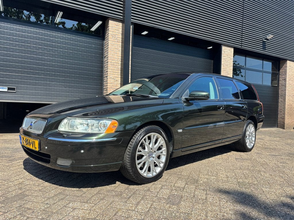 Volvo V70 2.5T AWD Auromaat LPG, Auto's, Volvo, Automaat, Traction-control, Zwart, 2521 cc